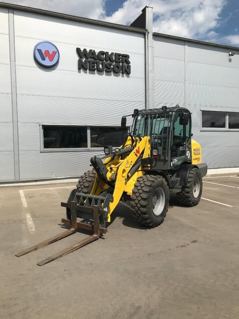 Wacker Neuson WL70 Frontaliniai krautuvai ir ekskavatoriai